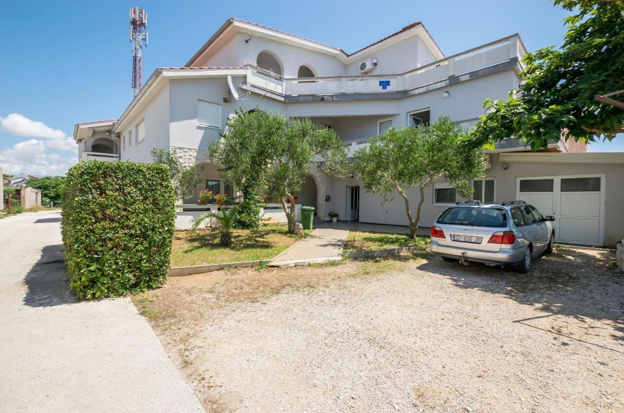 Apartments Ivan Vir Bagian luar foto