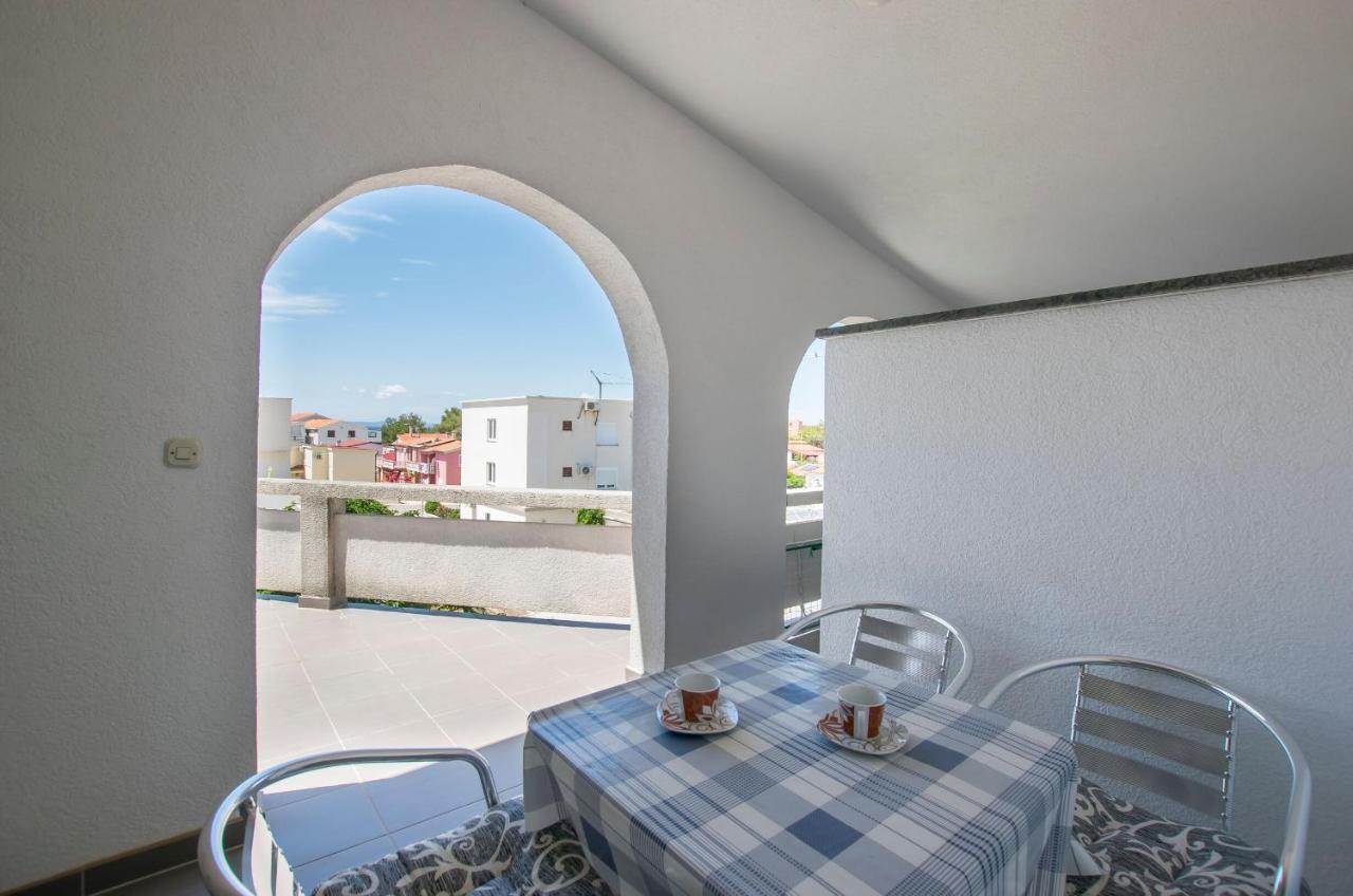 Apartments Ivan Vir Bagian luar foto